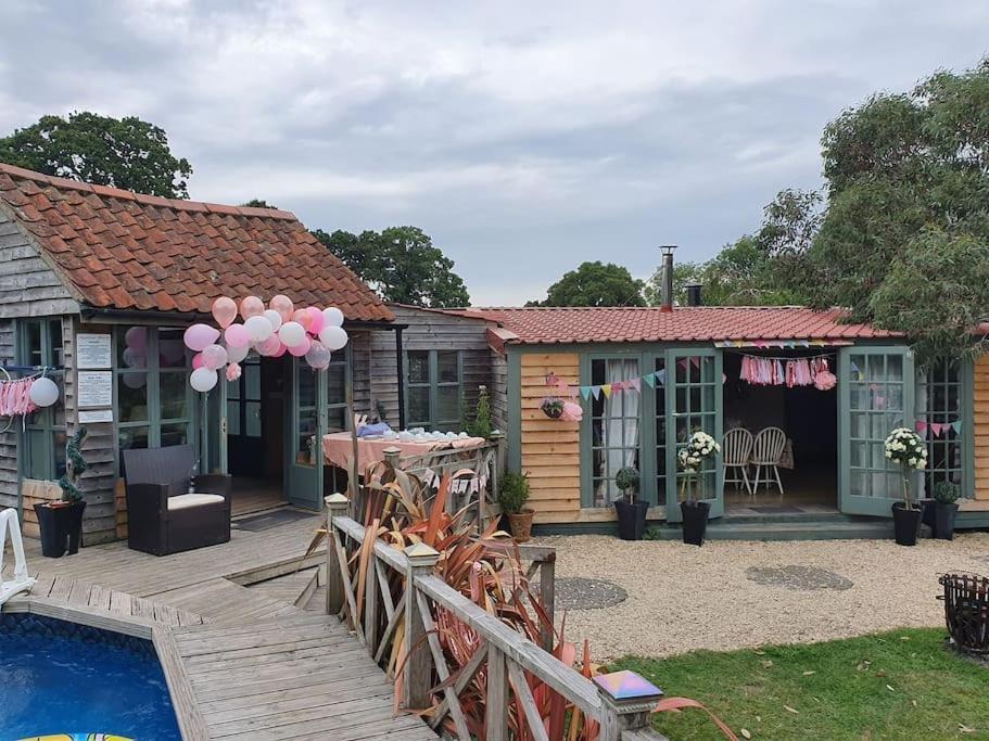 Country House - Pool Jacuzzi - Perfect For Celebrations, Work People Chard Exterior foto